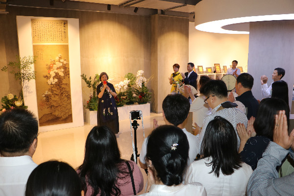 花艺迎佳节30位来自两岸的花艺使者在沪展示7大板块23件“花品”(图1)