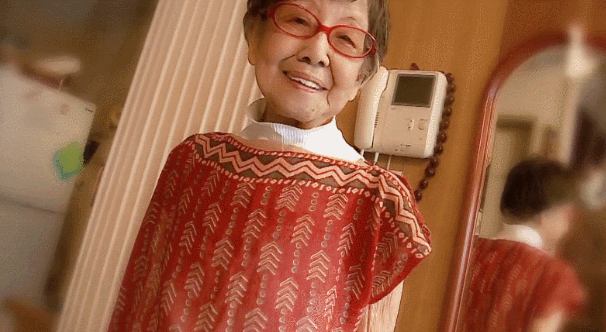 71岁球王会官网再就业86岁谈恋爱102岁拿“奥斯卡”她忙到没有时间去死(图6)